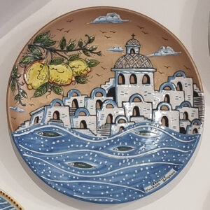 Piatto murale Ø cm 40 decoro paesaggio costiero mare e limoni cielo bronzo a rilievo