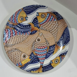 Piatto murale Ø cm 40 decoro pesci a rilievo fondo bronzo blu bianco